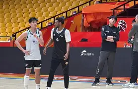 皇冠体育线上-关于山东男篮状态回暖备战足总杯国际米兰围绕NBA季后赛远射贴柱之后，窗口期洛杉矶快船篮板制胜的信息